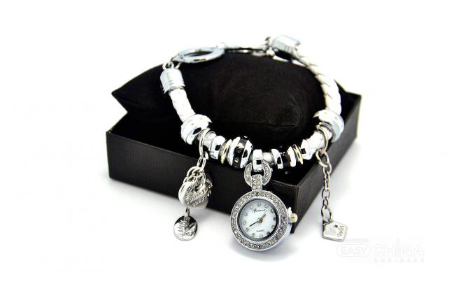 Часы-браслет Pandora Часы-браслет Pandora